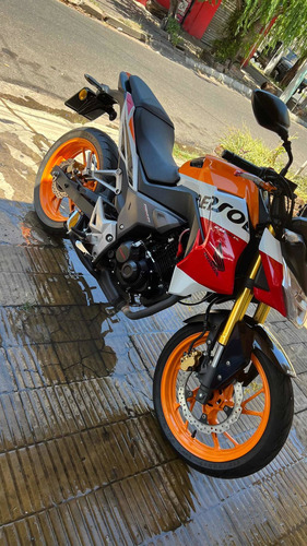 Imagen 21 de 22 de Honda Repsol 190