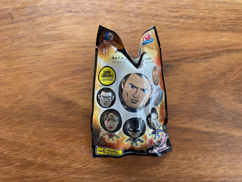 Colección Llaveros Batman Vs Superman Vuala Gamesa 6 Pza (Usado)
