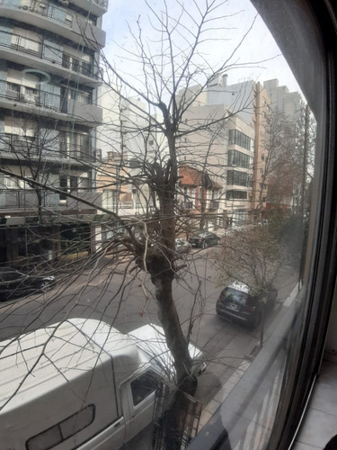 Imagen 6 de 7 de Impecable Departamento De 1 Ambiente A La Calle Con Balcón Francés En Excelente Ubicación Y Entorno