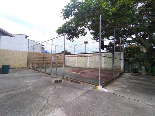 Imagen 10 de 10 de Cf Se Vende Casa Conj. Resd. Villa Consuelo. 65$