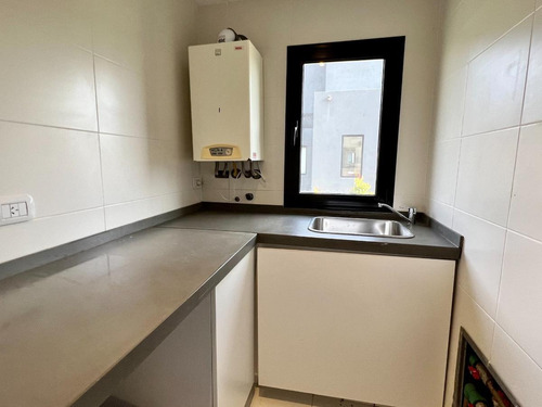 Imagen 15 de 30 de Casa Con 3 Dormitorios Y Escritorio - Acacias - Puertos