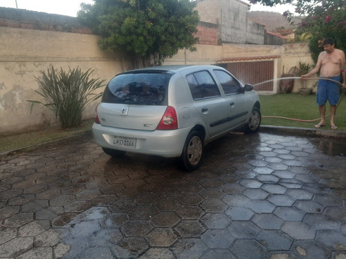 Imagem 7 de 11 de Renault Clio 2008 1.0 16v Authentique Hi-flex 5p