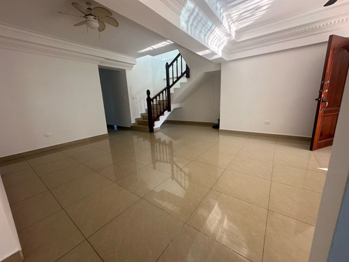Penthouse En Bella Vista Sur