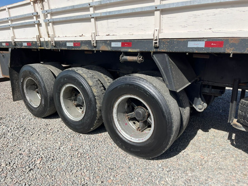 Carreta Semi Reboque Randon Carga Seca 3 Eixos Ano 1993