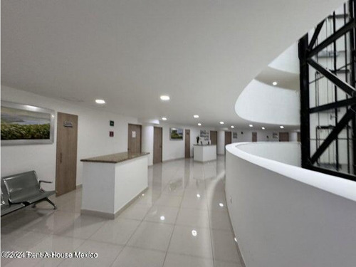 Juriquilla Consultorio Médico En Renta Rah3996