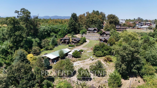 Casa Y Complejo 6 Cabañas En Terreno De 13.000 Mts...