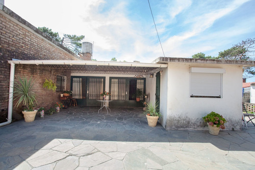 Venta Amplio Deposito+casa 2 D+apto Lomas Solymar