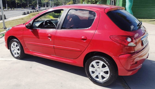 Imagem 4 de 10 de Peugeut 207 1.4 Flex Completo