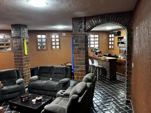Excelente Casa Con Cancha De Tenis En San Nicolás Totolapan