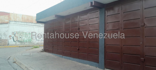 #25-18787. Maritza Lucena Alquila Estupendo Local A Estrenar, 1 Baño, Ubicado En Plena Avenida Amplio Transito Vehicular Y Peatonal, Ideal Para Iniciar Emprendimiento,