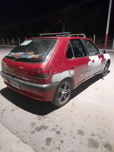 Imagen 21 de 23 de Peugeot 306 1997 1.9 Xrd