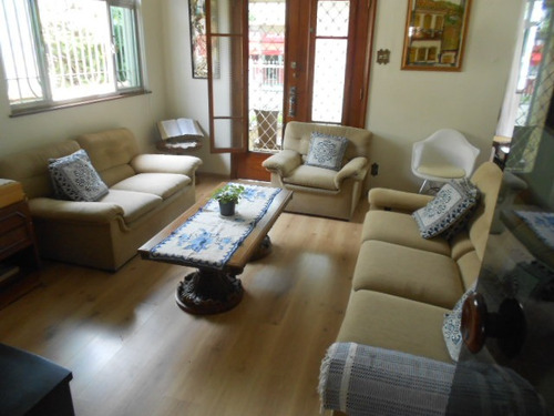 Imagem 5 de 13 de Marape´- Casa 3 Dormitórios-piscina-churrasqueira-8 Vagas!