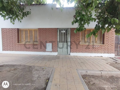 Venta De Casa En Las Heras