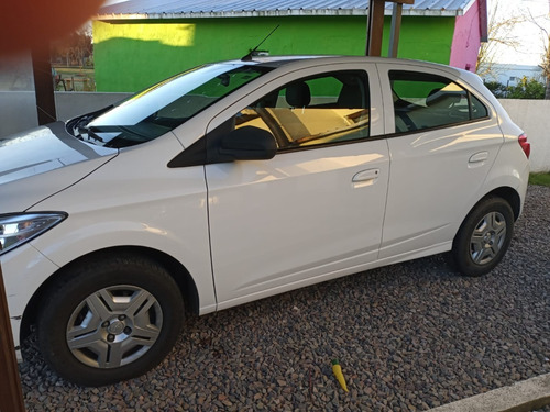 Chevrolet Onix - Inmaculado