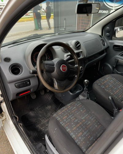 Fiat Uno 1.0 Vivace Celeb. Flex 5P
