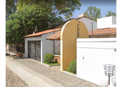 Casa En Remate En Jurica, F-1640