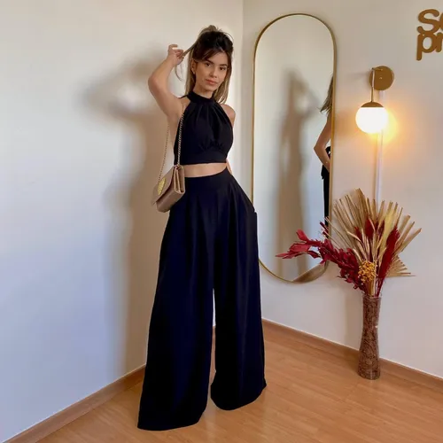 Pantalon y crop top elegante new arrivals