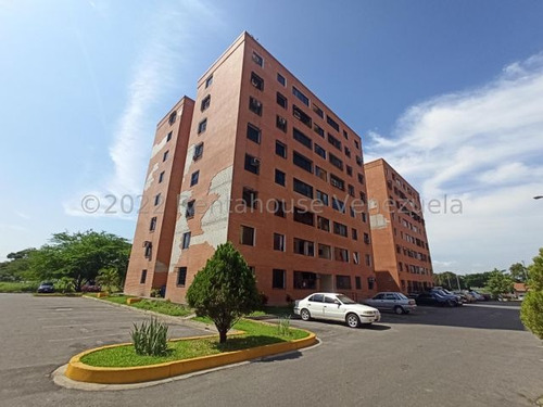 Apartamento En Venta En Urbanizacion La Placera 24-16333 Mvs
