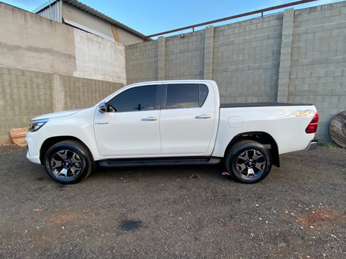 Hilux 2.8 Srx 4x4 Cd 16v Diesel 4p Automático