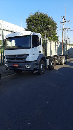 Imagem 1 de 14 de Mb 1933 Axor Bitruck 2018/18 No Chassis