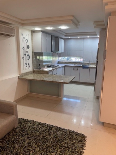 Imagen 4 de 15 de Venta De Apartamento En Los Naranjos Humboldt