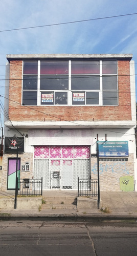 Imagen 18 de 19 de Local Comercial Y Gran Salón En Primer Piso Con Vestuarios