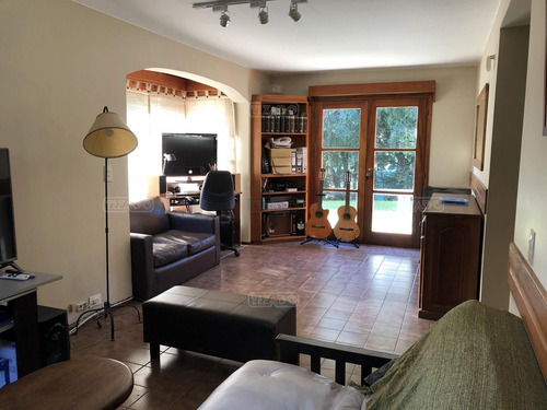Imagen 9 de 23 de Departamento Duplex En Venta Ubicado En Jardín Botánico, Bariloche, Patagonia