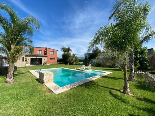 Casa En Venta De 3 Dormitorios Con Pileta En Roldan - Acequias Del Aire