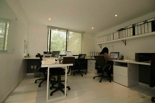 Imagen 10 de 25 de Vendo Amplias Y Confortables Oficinas En El Corazon De Polan