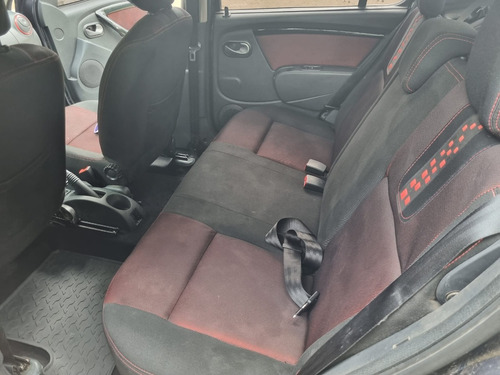 Imagen 4 de 9 de Renault Sandero Stepweay Privilege