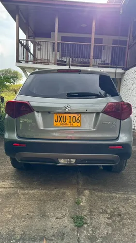 Suzuki Vitara Live 2022