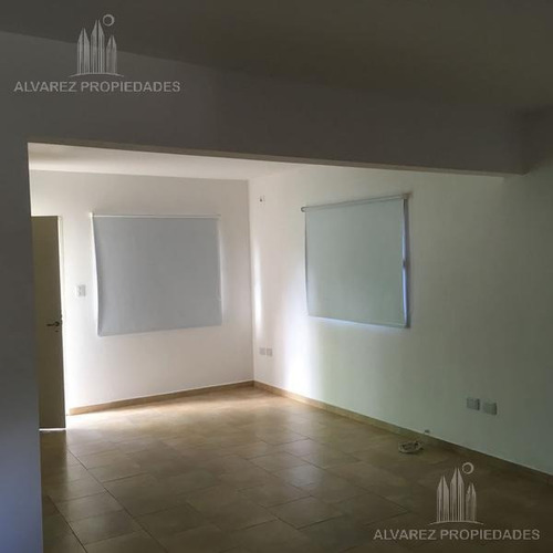 Imagen 11 de 21 de Casa - Barrio Parque Leloir