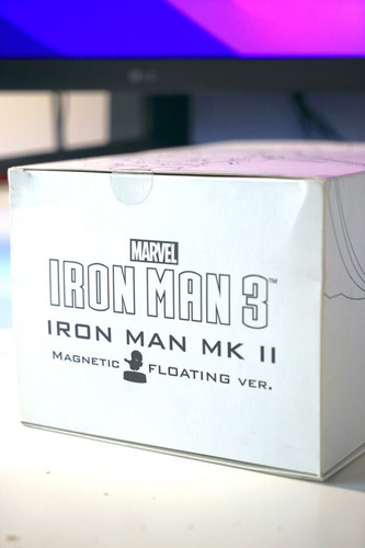 Iron Man 3 Man Mk 2 Magnetic Floating (flotante Real)