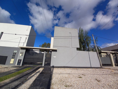 Imagen 1 de 28 de Duplex En Venta En La Plata Calle 34 E/ 141 Y 142 Dacal Bienes Raices