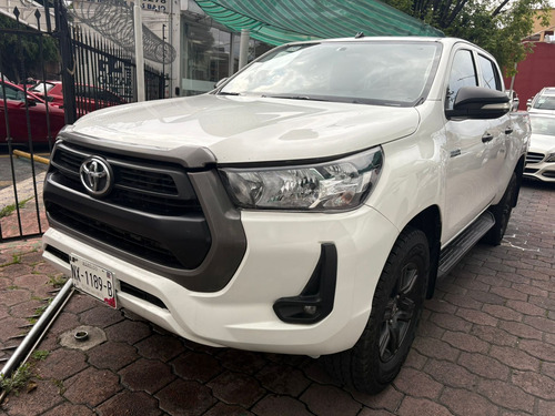 Toyota Hilux 2.7 Cabina Doble Sr Mt