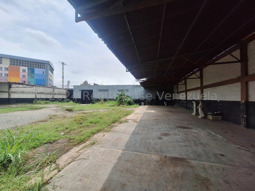 Terreno Con Galpon En Venta Excelente Ubicacion Palo Negro Av Los Aviadores Paredes Perimetrales Baños Oficina 1780 Metros Cuadrados Estef 24-25288