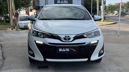 Toyota Yaris 1.5 107cv Xls