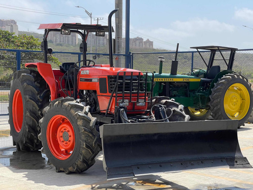 Tractor Kubota M9000 2007 90hp
