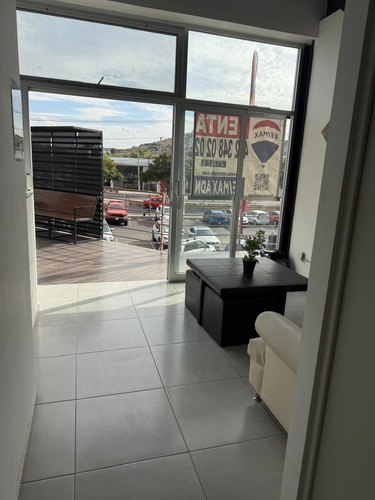 Local Comercial En Venta En Plaza Terranova Corregidora