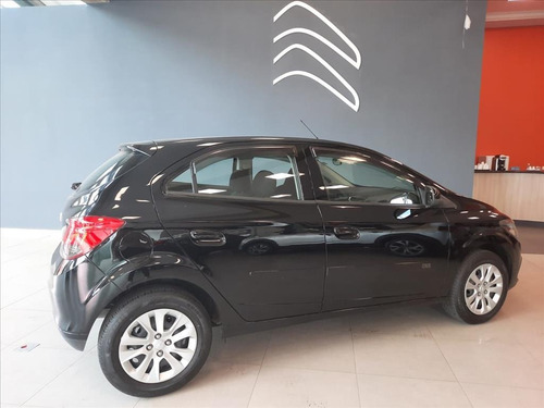 Imagem 5 de 10 de Onix 1.4 Mpfi Lt 8v Flex 4p Manual