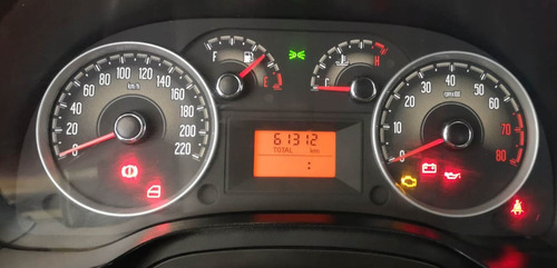 Imagen 10 de 11 de Ram 700 2018 Slt Regular Cab