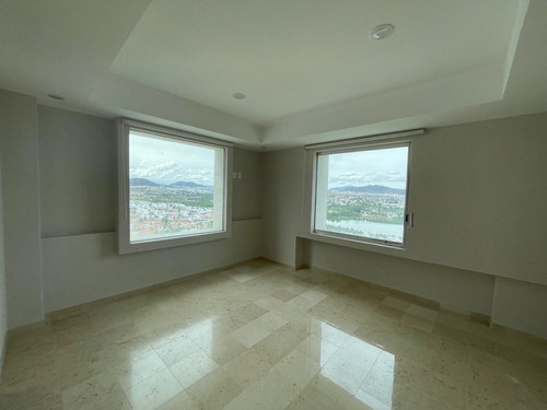 Imagen 14 de 30 de Departamento En Venta En Cumbres Del Lago