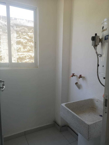 Imagen 8 de 10 de Casa En Venta Cerca De Vw Outlet Acceso A Periférico Y Autopista