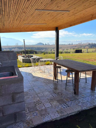 Parcela 5000 M2, Casa Como Nueva De 3d-2b En San Clemente