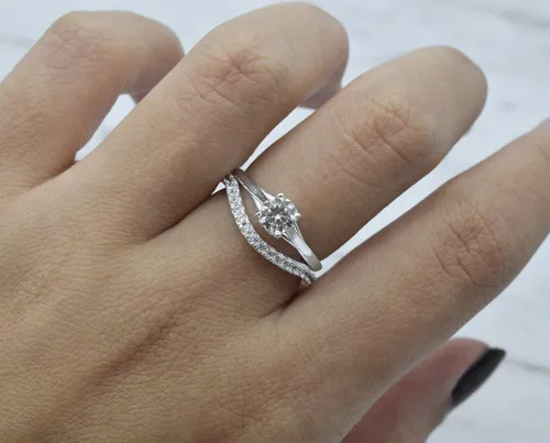 Churumbela de plata con zirconia hotsell