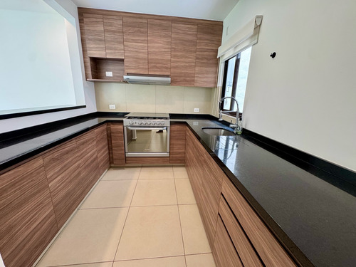 Casa En Venta En Residencial Vista Bosques, Ocoyoacac.