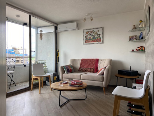 Como Nuevo / 1 Dormitorio / Sector Toesca