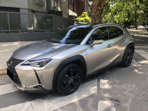 Lexus UX 250h Luxury