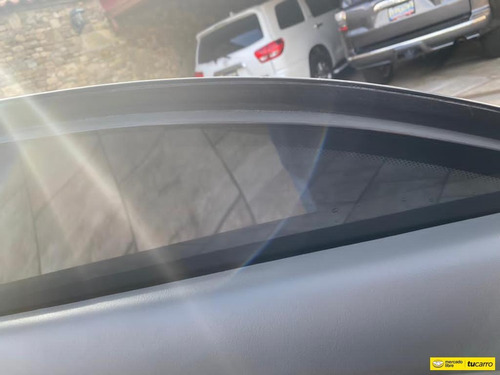 Imagen 6 de 13 de Toyota Hilux Blindada