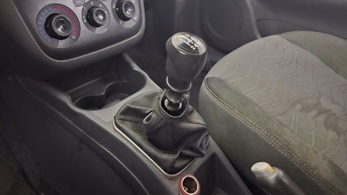 Fiat Punto 1.6 16V ESSENCE 5P